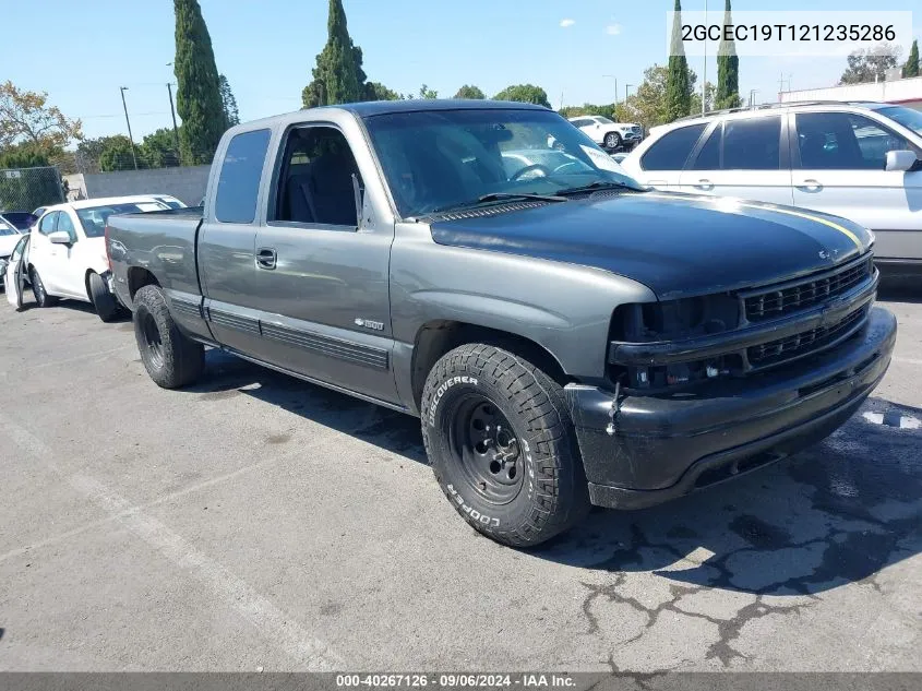 2GCEC19T121235286 2002 Chevrolet Silverado 1500 Ls