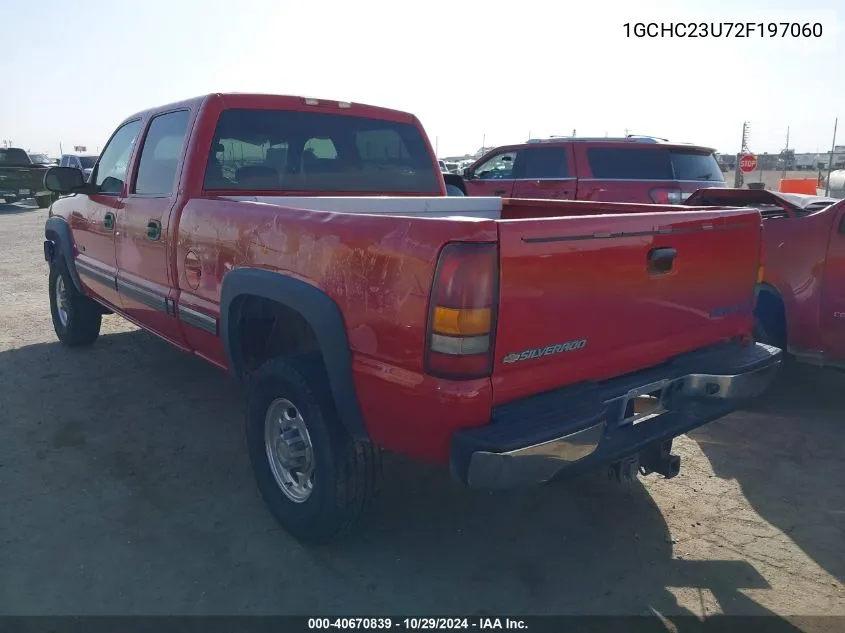 2002 Chevrolet Silverado 2500Hd Ls VIN: 1GCHC23U72F197060 Lot: 40670839