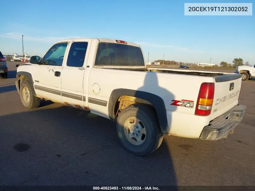 2002 Chevrolet Silverado 1500 Ls VIN: 2GCEK19T121302052 Lot: 40823493