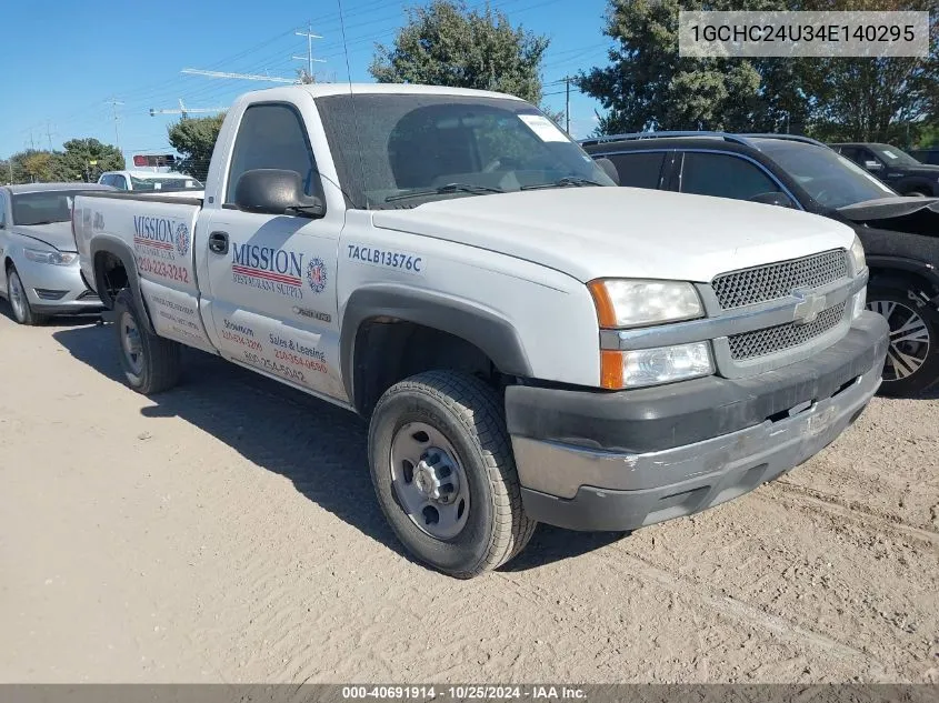 2004 Chevrolet Silverado 2500Hd Work Truck VIN: 1GCHC24U34E140295 Lot: 40691914