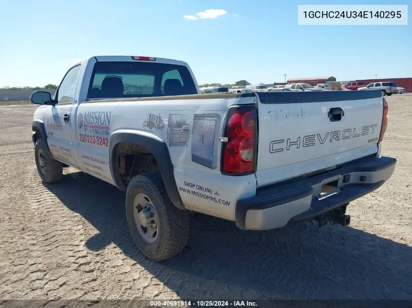 2004 Chevrolet Silverado 2500Hd Work Truck VIN: 1GCHC24U34E140295 Lot: 40691914