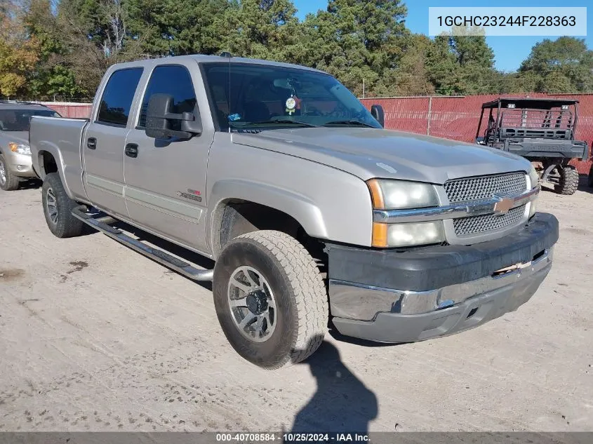 2004 Chevrolet Silverado 2500Hd Ls VIN: 1GCHC23244F228363 Lot: 40708584