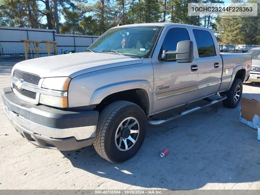 2004 Chevrolet Silverado 2500Hd Ls VIN: 1GCHC23244F228363 Lot: 40708584