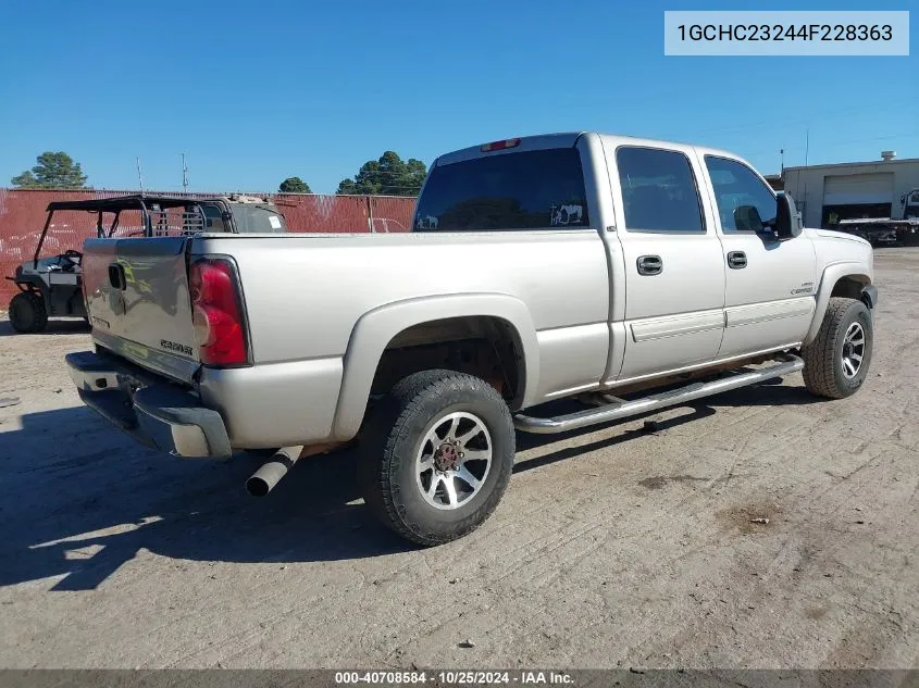 2004 Chevrolet Silverado 2500Hd Ls VIN: 1GCHC23244F228363 Lot: 40708584