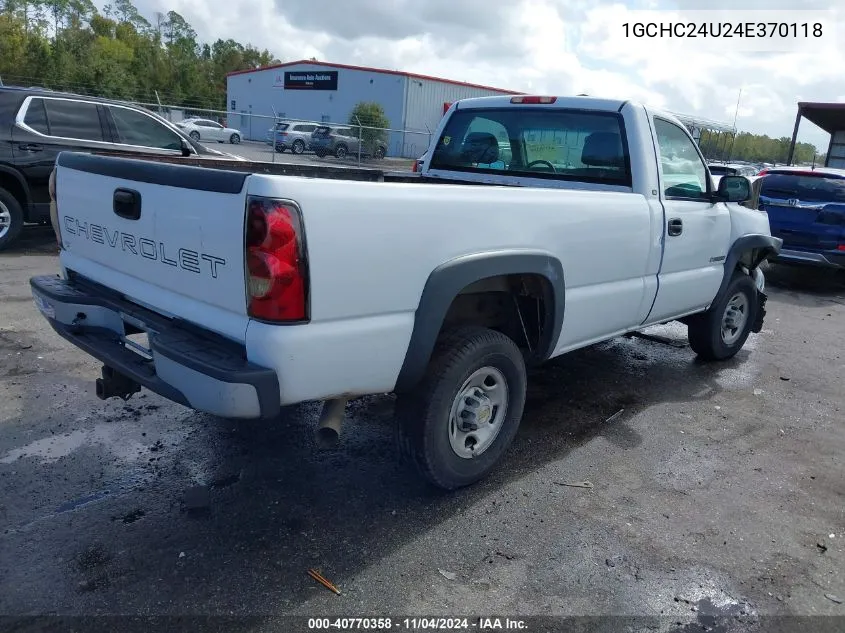 2004 Chevrolet Silverado Work Truck VIN: 1GCHC24U24E370118 Lot: 40770358