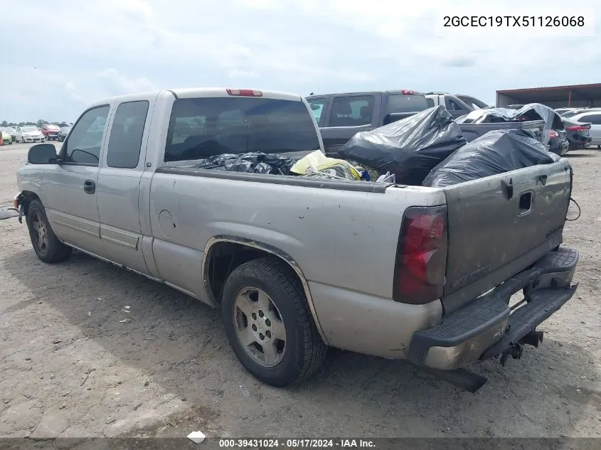 2005 Chevrolet Silverado 1500 Ls VIN: 2GCEC19TX51126068 Lot: 39431024