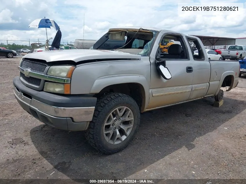 2005 Chevrolet Silverado 1500 Z71 VIN: 2GCEK19B751280621 Lot: 39697954