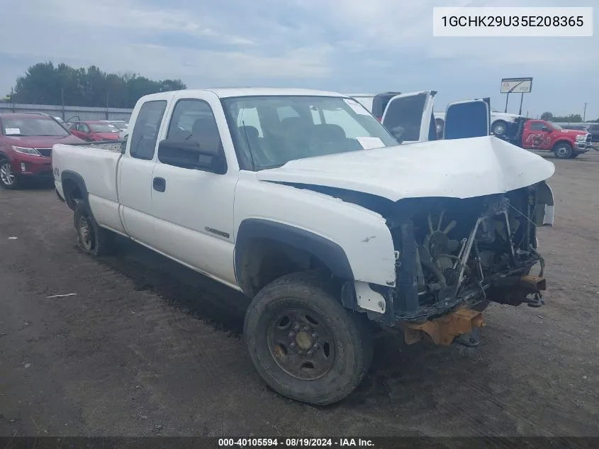 2005 Chevrolet Silverado 2500Hd Work Truck VIN: 1GCHK29U35E208365 Lot: 40105594