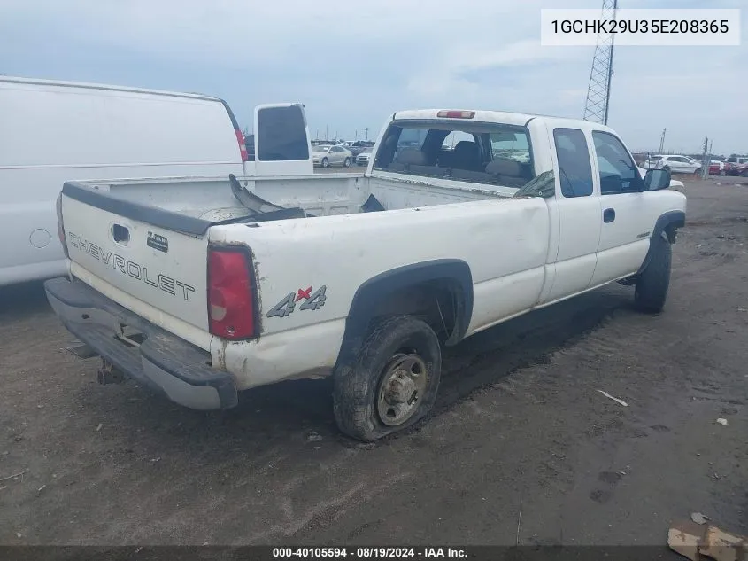 2005 Chevrolet Silverado 2500Hd Work Truck VIN: 1GCHK29U35E208365 Lot: 40105594