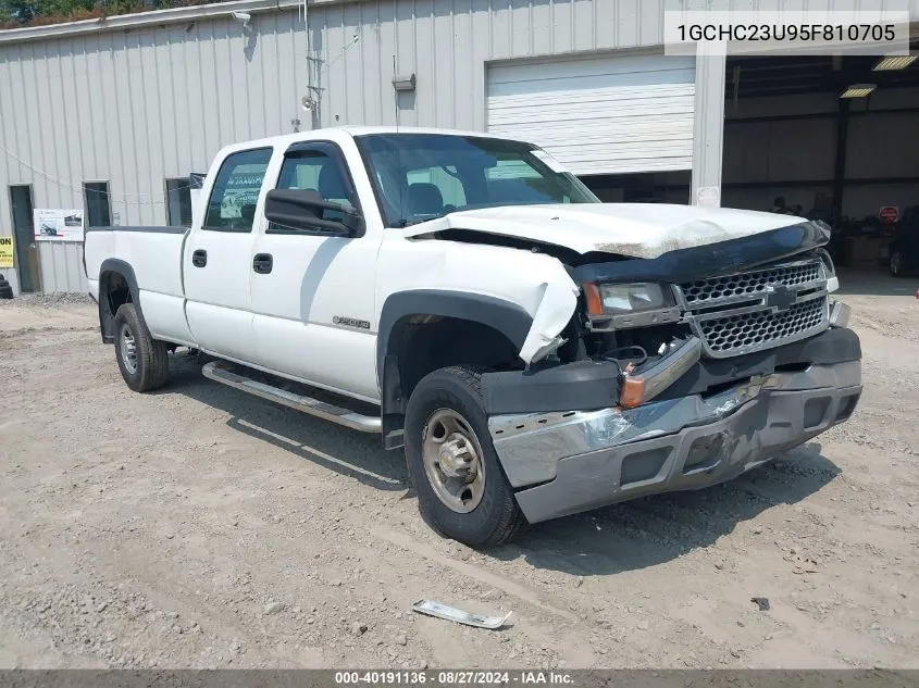 2005 Chevrolet Silverado 2500Hd Work Truck VIN: 1GCHC23U95F810705 Lot: 40191136