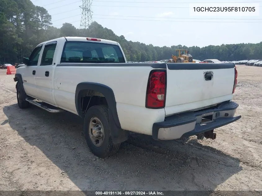 2005 Chevrolet Silverado 2500Hd Work Truck VIN: 1GCHC23U95F810705 Lot: 40191136