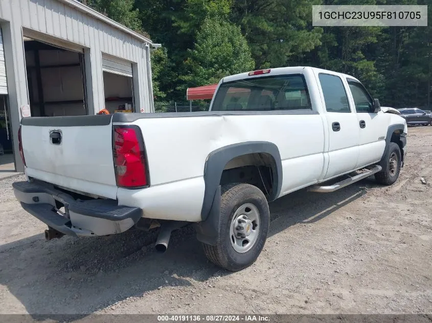 2005 Chevrolet Silverado 2500Hd Work Truck VIN: 1GCHC23U95F810705 Lot: 40191136