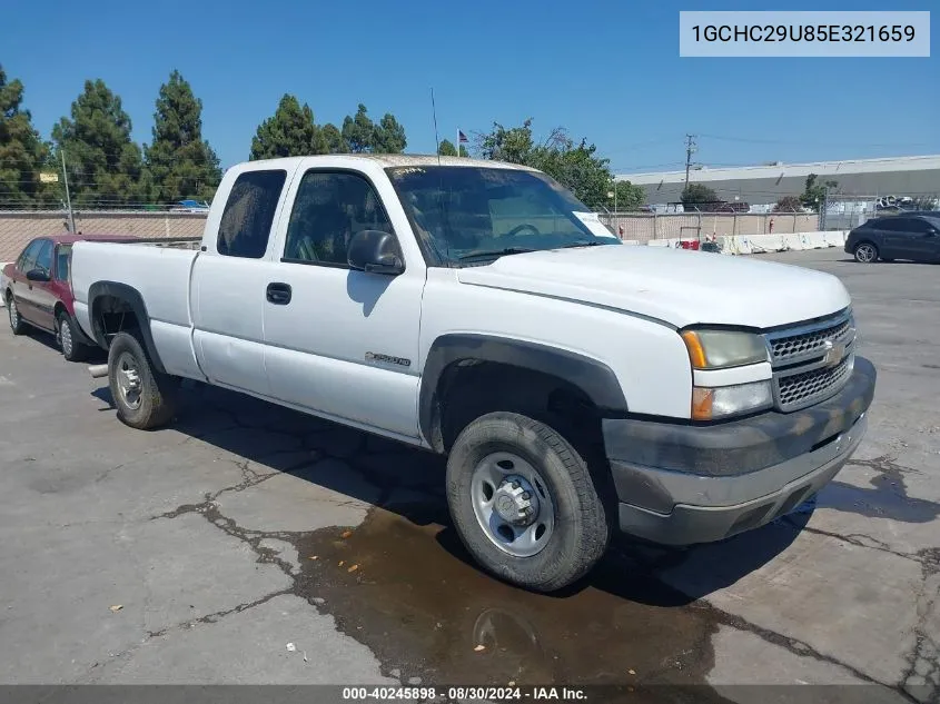 2005 Chevrolet Silverado 2500Hd Work Truck VIN: 1GCHC29U85E321659 Lot: 40245898