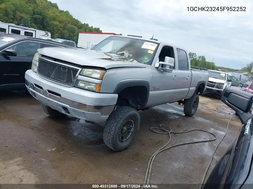 2005 Chevrolet Silverado 2500Hd Lt VIN: 1GCHK23245F952252 Lot: 40312888