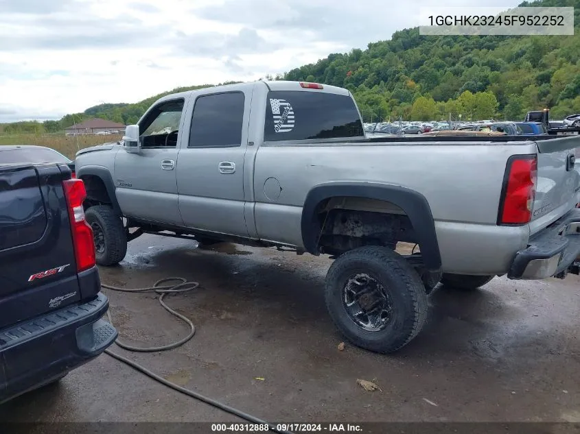 2005 Chevrolet Silverado 2500Hd Lt VIN: 1GCHK23245F952252 Lot: 40312888