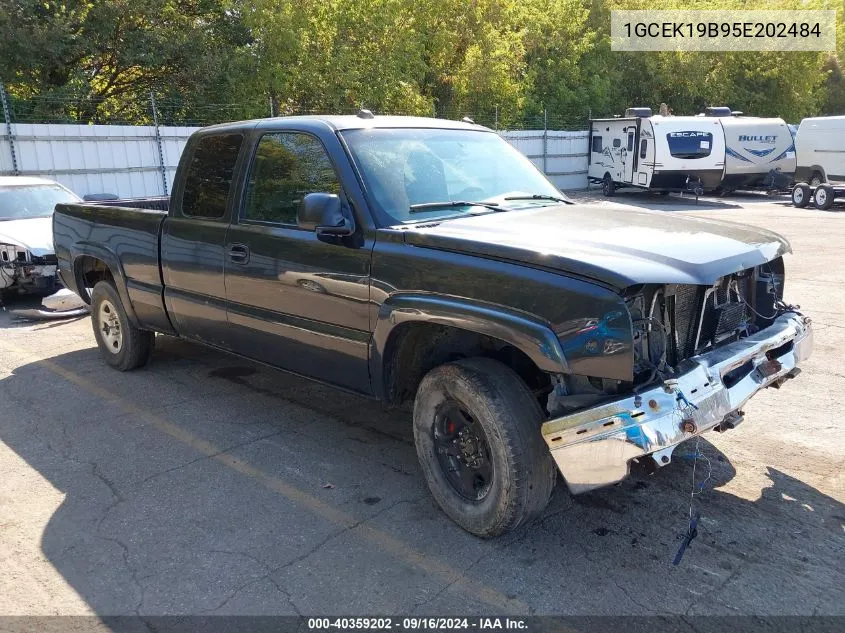 1GCEK19B95E202484 2005 Chevrolet Silverado 1500 Lt