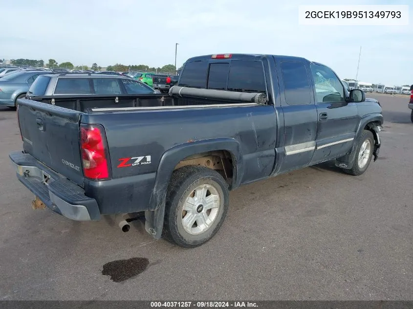 2005 Chevrolet Silverado 1500 Z71 VIN: 2GCEK19B951349793 Lot: 40371257