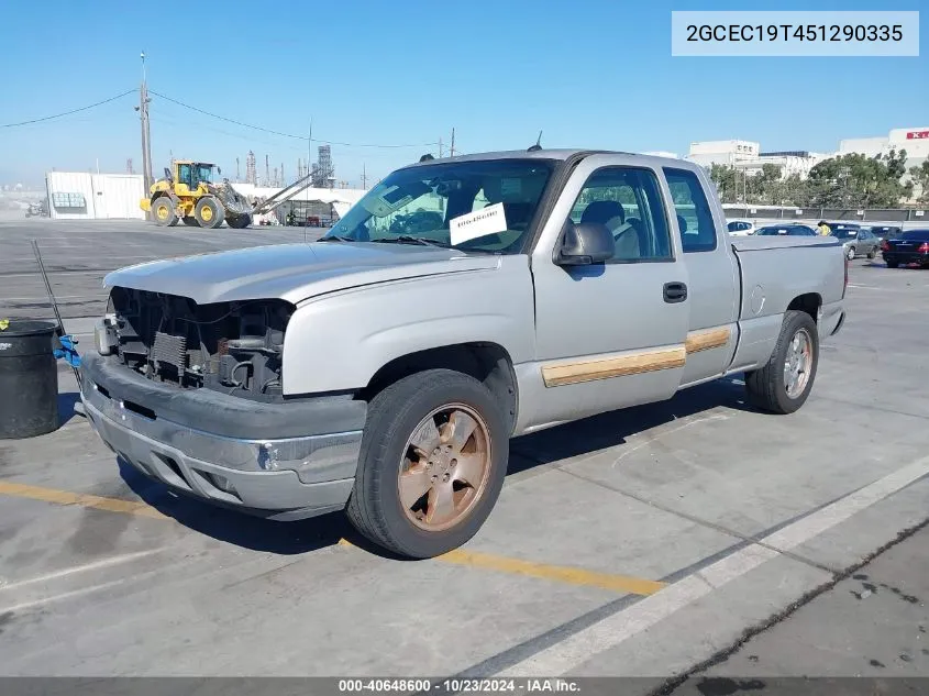 2005 Chevrolet Silverado 1500 Ls VIN: 2GCEC19T451290335 Lot: 40648600