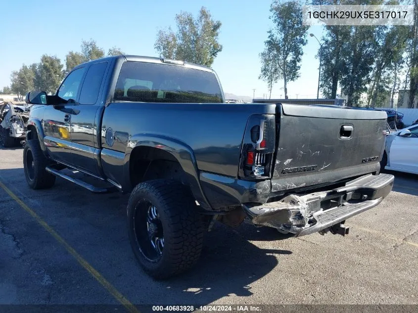 2005 Chevrolet Silverado 2500Hd Ls VIN: 1GCHK29UX5E317017 Lot: 40683928