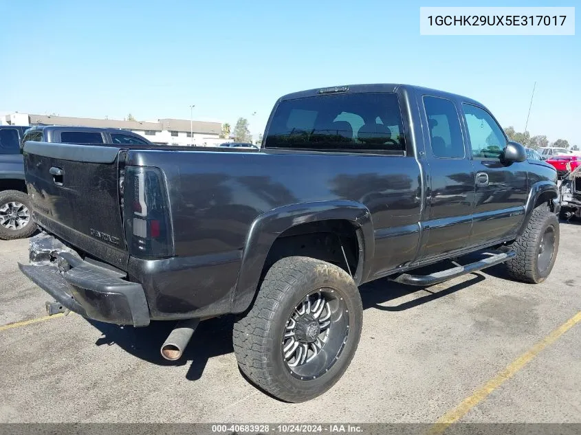 2005 Chevrolet Silverado 2500Hd Ls VIN: 1GCHK29UX5E317017 Lot: 40683928