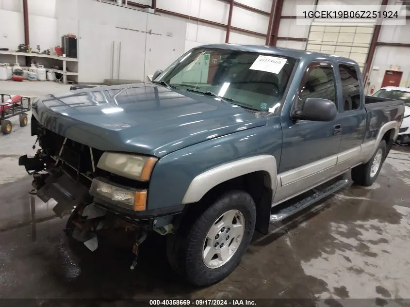 2006 Chevrolet Silverado 1500 Lt1 VIN: 1GCEK19B06Z251924 Lot: 40358669