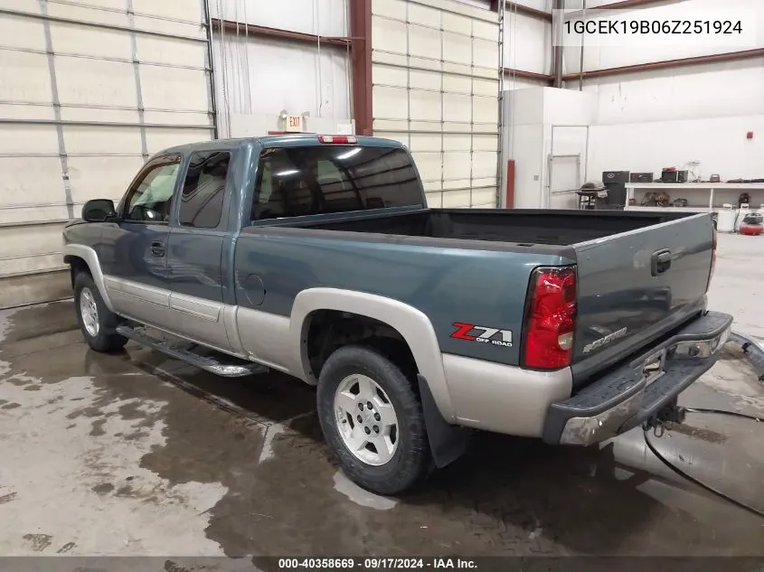 2006 Chevrolet Silverado 1500 Lt1 VIN: 1GCEK19B06Z251924 Lot: 40358669