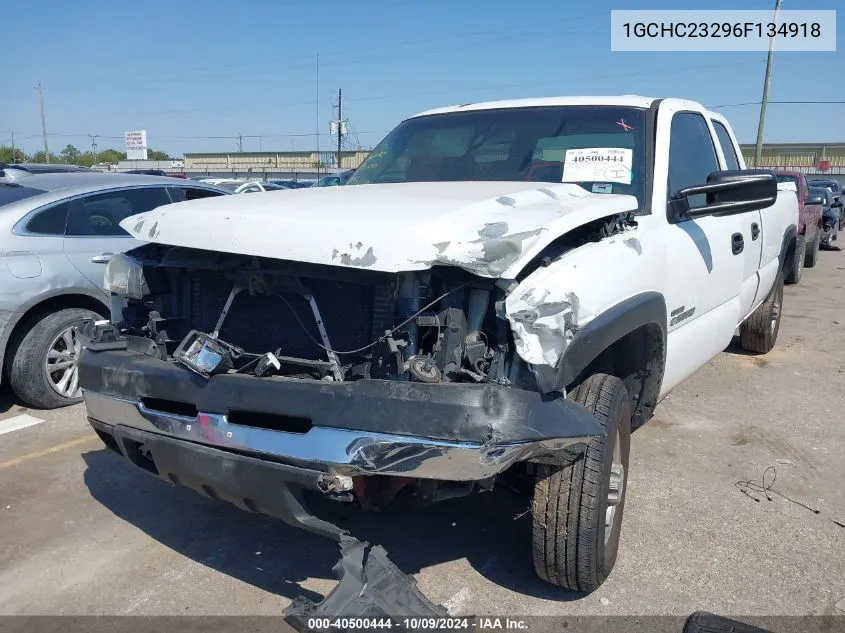 2006 Chevrolet Silverado C2500 Heavy Duty VIN: 1GCHC23296F134918 Lot: 40500444