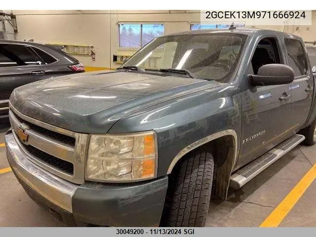 2007 Chevrolet Silverado K1500 Crew Cab VIN: 2GCEK13M971666924 Lot: 30049200