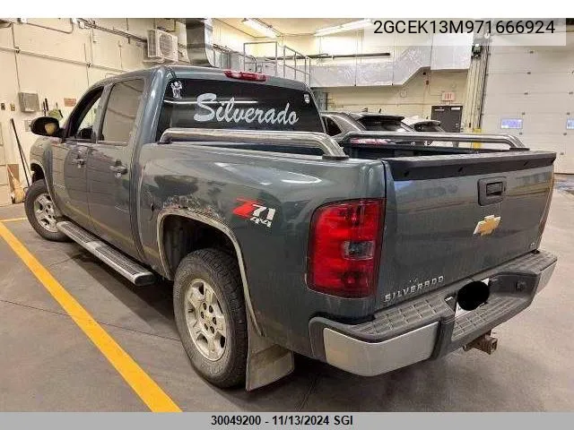 2007 Chevrolet Silverado K1500 Crew Cab VIN: 2GCEK13M971666924 Lot: 30049200