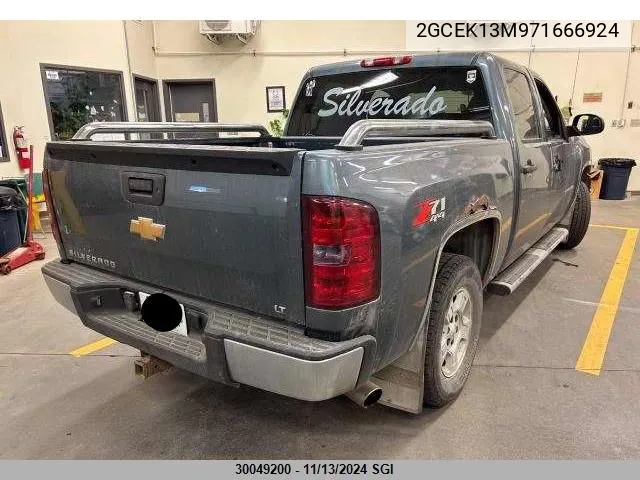 2007 Chevrolet Silverado K1500 Crew Cab VIN: 2GCEK13M971666924 Lot: 30049200