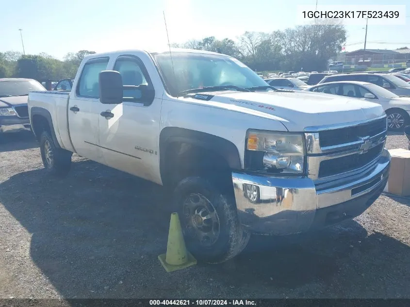 2007 Chevrolet Silverado 2500Hd Work Truck VIN: 1GCHC23K17F523439 Lot: 40442621