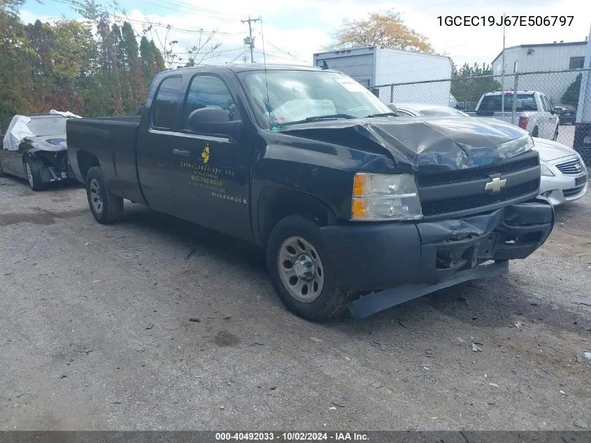 2007 Chevrolet Silverado 1500 Work Truck VIN: 1GCEC19J67E506797 Lot: 40492033