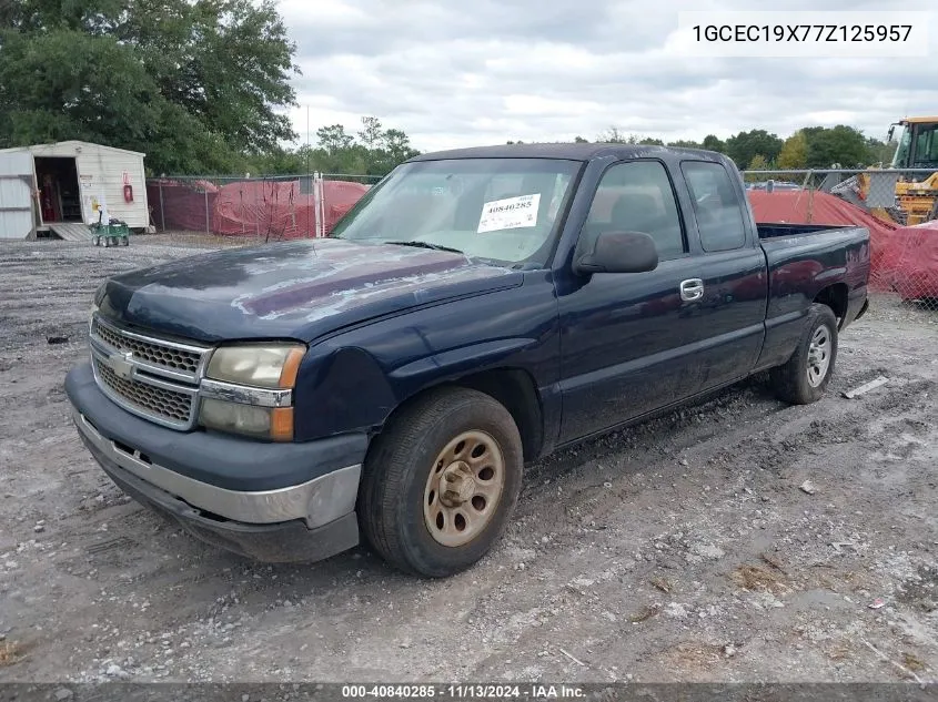 2007 Chevrolet Silverado 1500 Classic Work Truck VIN: 1GCEC19X77Z125957 Lot: 40840285