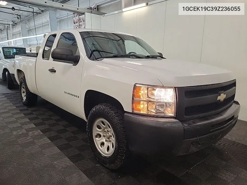 2009 Chevrolet Silverado 1500 Work Truck VIN: 1GCEK19C39Z236055 Lot: 40539561