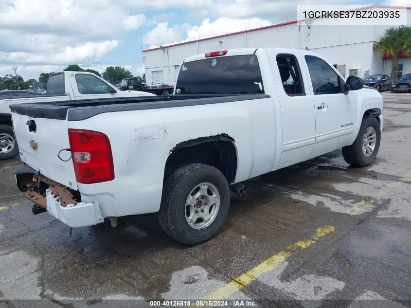 2011 Chevrolet Silverado 1500 Lt VIN: 1GCRKSE37BZ203935 Lot: 40126818