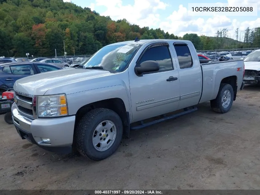 2011 Chevrolet Silverado 1500 Lt VIN: 1GCRKSE32BZ205088 Lot: 40371997