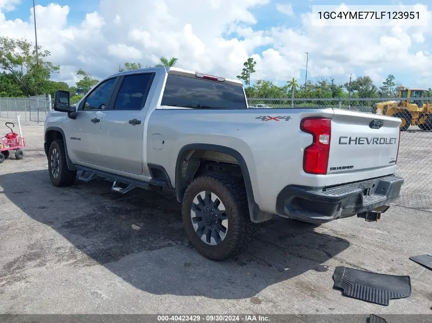 2020 Chevrolet Silverado 2500Hd 4Wd Standard Bed Custom VIN: 1GC4YME77LF123951 Lot: 40423429