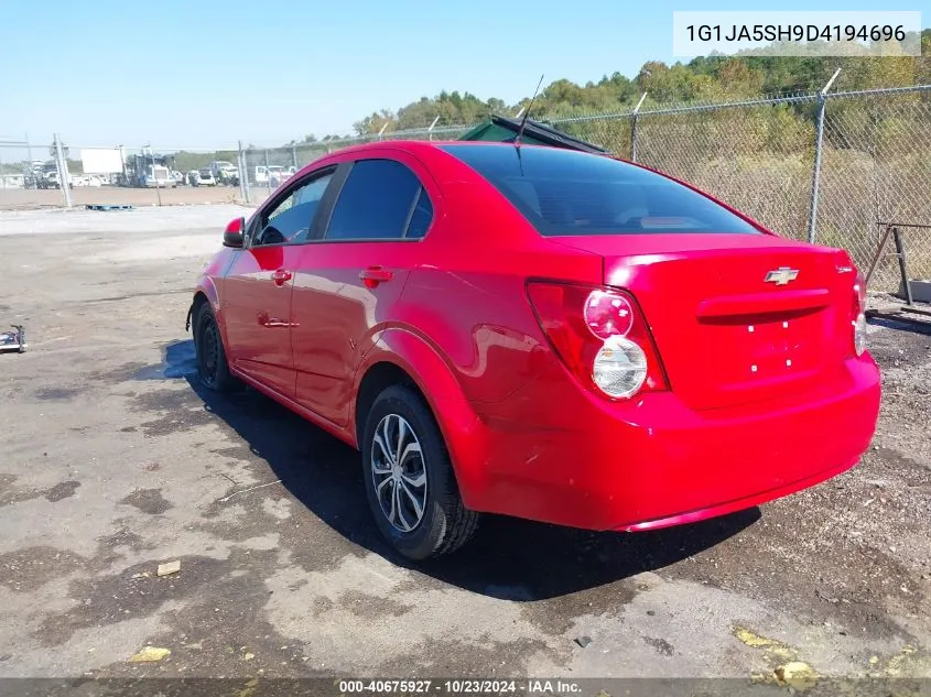 2013 Chevrolet Sonic Ls Auto VIN: 1G1JA5SH9D4194696 Lot: 40675927