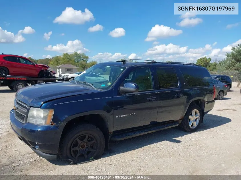 2007 Chevrolet Suburban K1500 VIN: 3GNFK16307G197969 Lot: 40425461