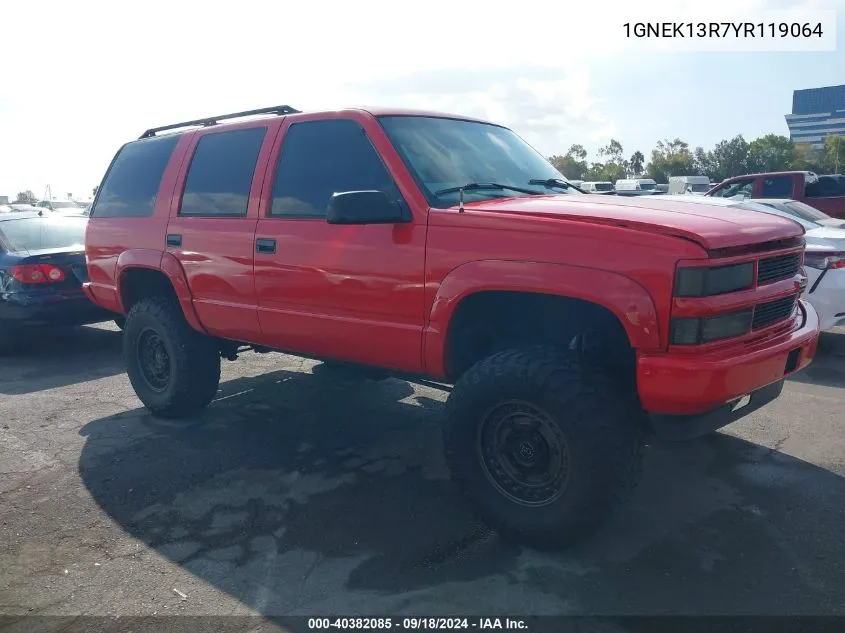 1GNEK13R7YR119064 2000 Chevrolet Tahoe Z71