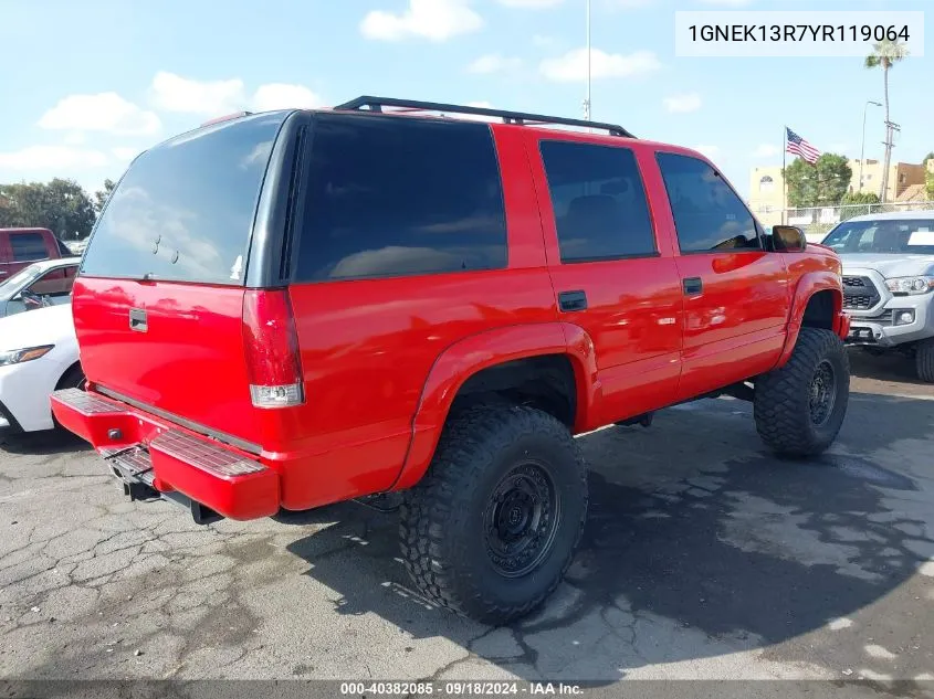 2000 Chevrolet Tahoe Z71 VIN: 1GNEK13R7YR119064 Lot: 40382085