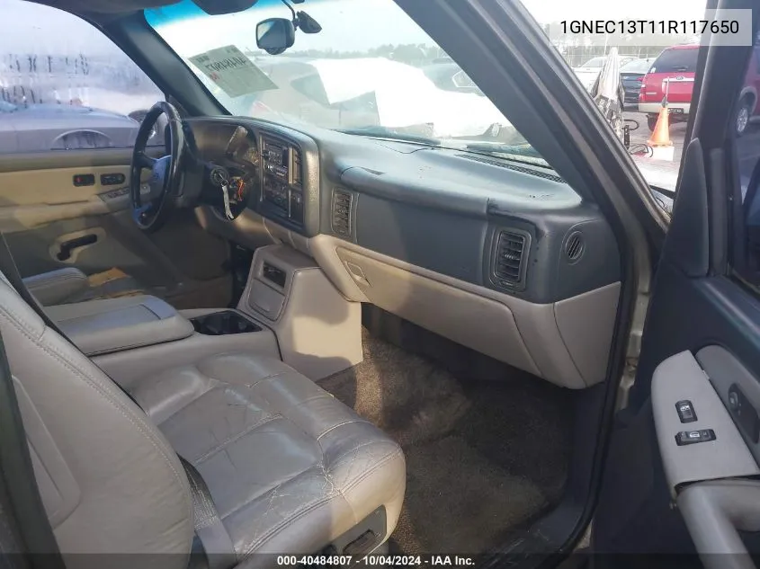 1GNEC13T11R117650 2001 Chevrolet Tahoe Lt