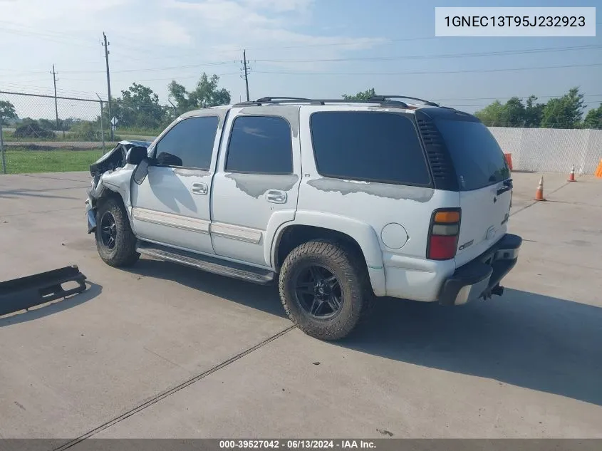 2005 Chevrolet Tahoe Lt VIN: 1GNEC13T95J232923 Lot: 39527042