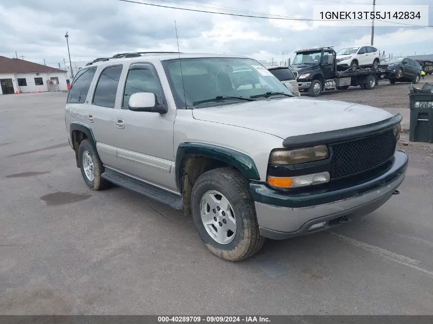 2005 Chevrolet Tahoe Lt VIN: 1GNEK13T55J142834 Lot: 40289709