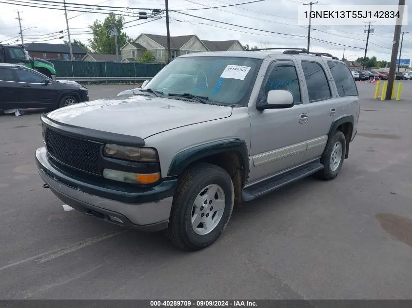 2005 Chevrolet Tahoe Lt VIN: 1GNEK13T55J142834 Lot: 40289709