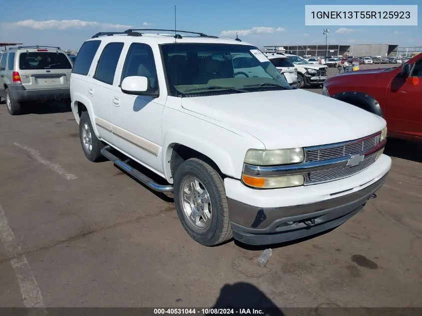 2005 Chevrolet Tahoe Lt VIN: 1GNEK13T55R125923 Lot: 40531044