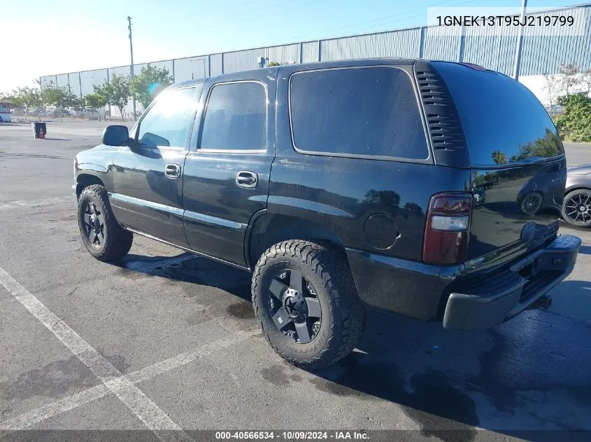 2005 Chevrolet Tahoe Ls VIN: 1GNEK13T95J219799 Lot: 40566534