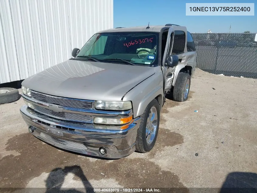 2005 Chevrolet Tahoe C1500 VIN: 1GNEC13V75R252400 Lot: 40653075