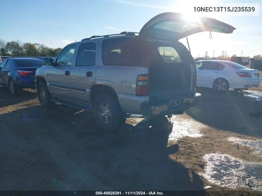 2005 Chevrolet Tahoe Ls VIN: 1GNEC13T15J235539 Lot: 40828391