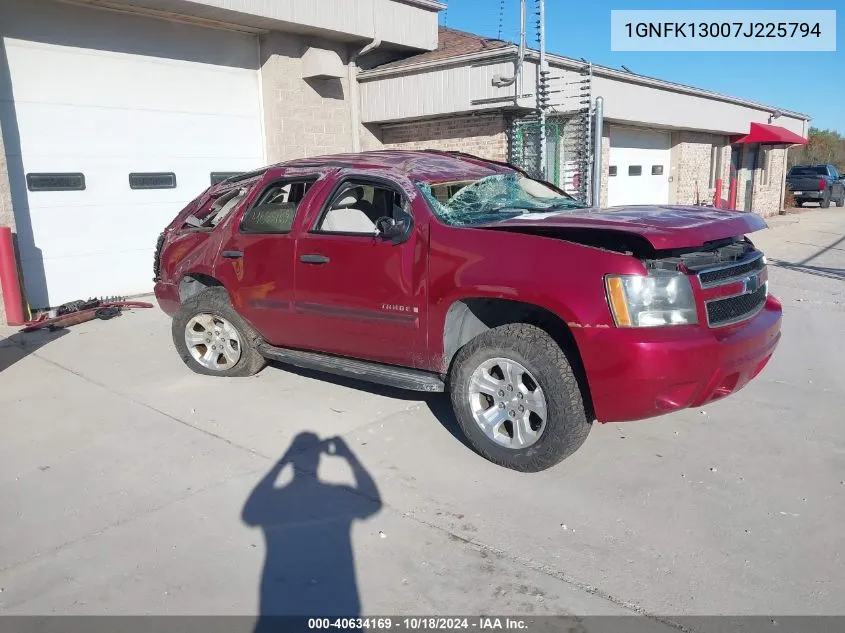 2007 Chevrolet Tahoe Ls VIN: 1GNFK13007J225794 Lot: 40634169